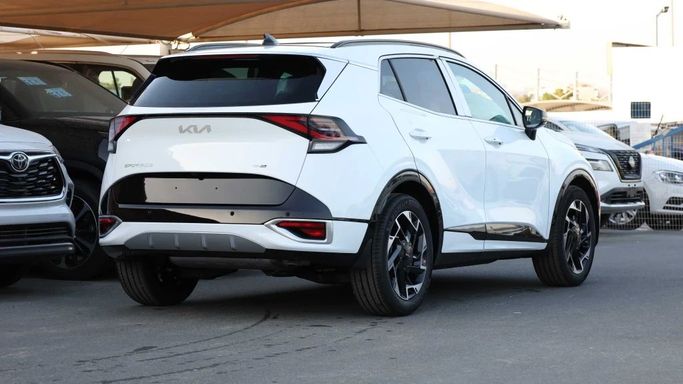 Новый Kia Sportage SWB V, 1.6 л, 2024 в Дубае от JES Motors Белый цвет. Other | AUTO.AE