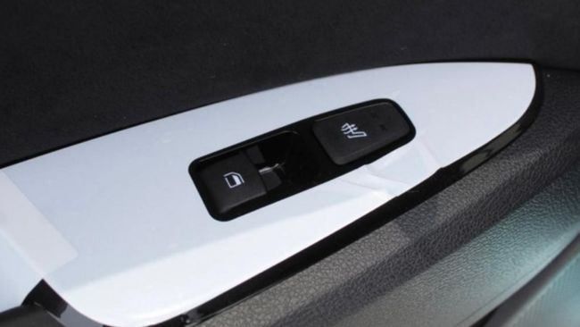 New Kia Sportage V, 2.0 l, 2024 in Dubai by Falcons GT Motors FZCO, White color. Other | AUTO.AE