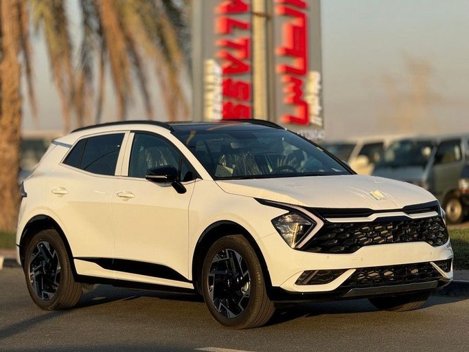 New Kia Sportage V, 2.0 l, 2025 in Dubai by MENAMOTORS, White color. Other | AUTO.AE
