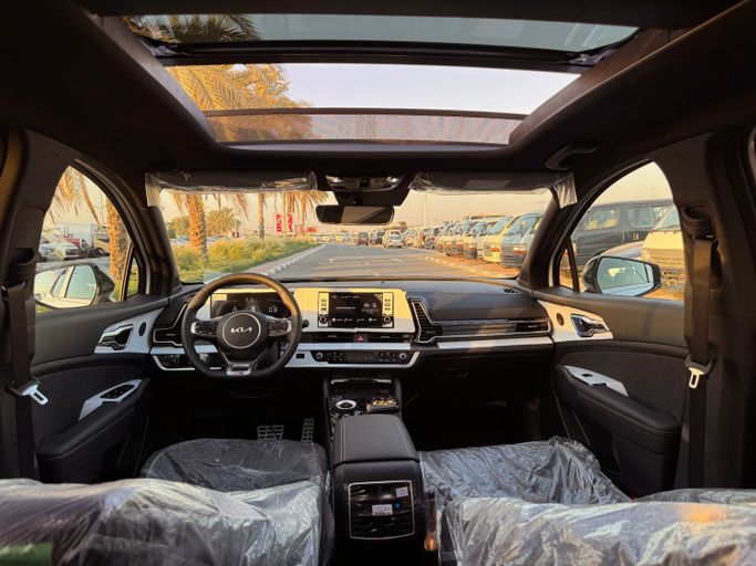 New Kia Sportage V, 2.0 l, 2025 in Dubai by MENAMOTORS, Grey color. Other | AUTO.AE