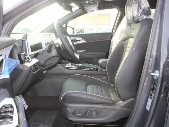 New Kia Sportage SWB V, 1.6 l, 2024 in Dubai by Titanum Cars, Black color. Other | AUTO.AE