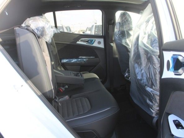 New Kia Sportage SWB V, 1.6 l, 2024 in Dubai by Titanum Cars, White color. Other | AUTO.AE