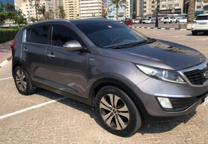 Used Kia Sportage III, 2.4 l, 2013 in Dubai by World Center Motors FZE, Grey color. GCC Specs | AUTO.AE | Listing #221681
