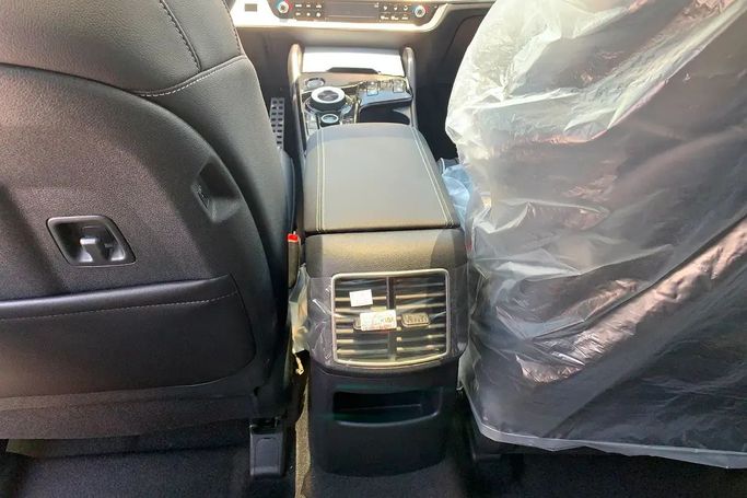 New Kia Sportage SWB V, 1.6 l, 2024 in Dubai by Valcor Auto, White color. European Specs | AUTO.AE