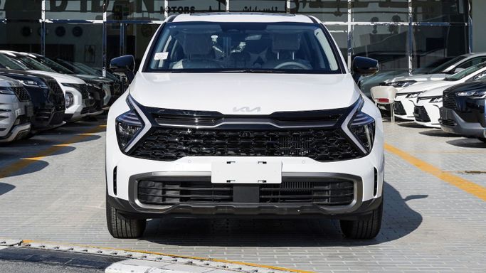 جديدة Kia Sportage فيس ليفت V, 2.0 l, 2025 في في دبي من Saad Idan Motors، اللون أبيض. المواصفات الصينية | AUTO.AE