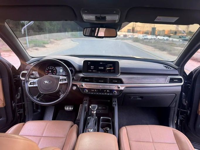 Подержанный Kia Telluride I, 3.8 л, 2020 в Дубае от Abdo Al Muthanna Used Cars Черный цвет. GCC | AUTO.AE