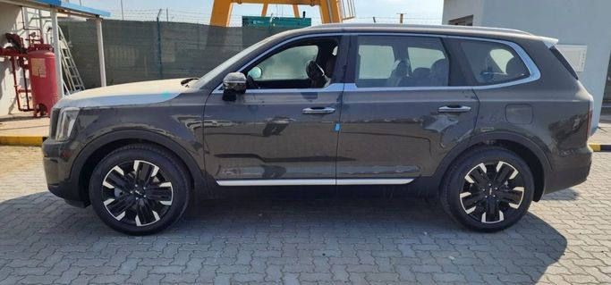 جديدة Kia Telluride أنا فيس ليفت, 3.8 l, 2025 في في دبي من QUALITY AUTO FZC، اللون رمادي. مواصفات الخليج | AUTO.AE