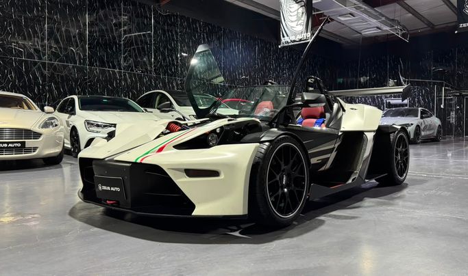 Used KTM AG X-Bow, 2.0 l, 2015 in Dubai by Zeus Motors, White color. European Specs | AUTO.AE | Listing #265982