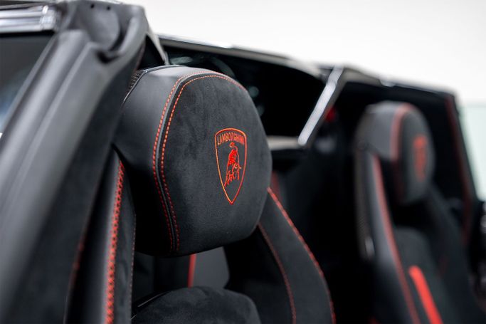 Used Lamborghini Aventador SVJ I Facelift, 6.5 l, 2020 in Dubai by PUPIL OF FATE MOTORS, Black color. European Specs | AUTO.AE
