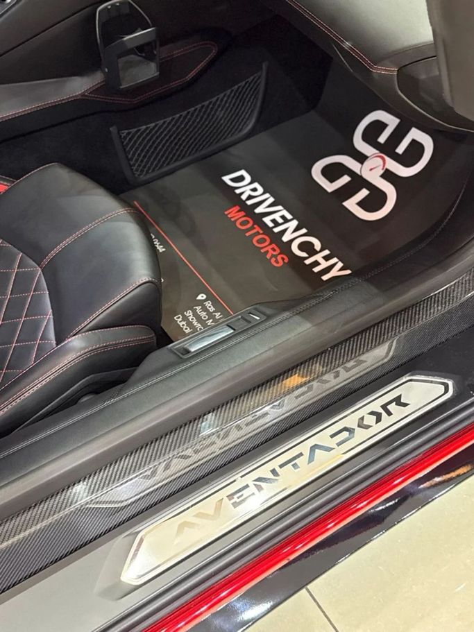 Подержанный Lamborghini Aventador I Рестайлинг, 6.5 л, 2018 в Дубае от Drivenchy Motors Красный цвет. GCC | AUTO.AE