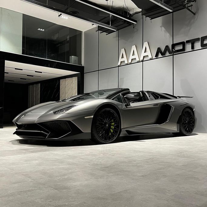 مستعملة Lamborghini Aventador LP750-4 Superveloce Roadster I, 6.5 l, 2016 في في دبي من AAA Motors، اللون فضي. مواصفات الخليج | AUTO.AE