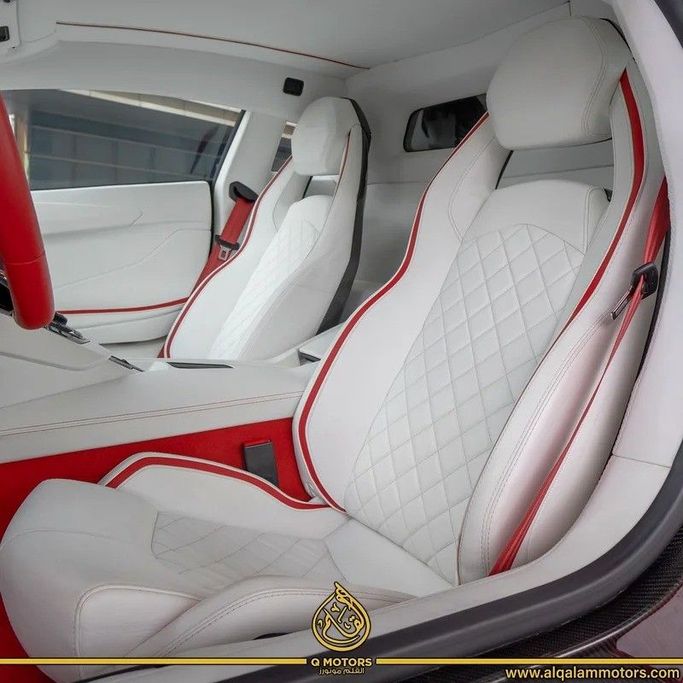 Used Lamborghini Aventador SV I Facelift, 6.5 l, 2018 in Dubai by Q Motors, Red color. GCC Specs | AUTO.AE