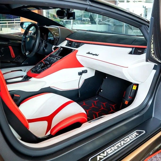 Подержанный Lamborghini Aventador SVJ I Рестайлинг, 6.5 л, 2020 в Дубае от Q Motors Бронзовый цвет. Корейская | AUTO.AE