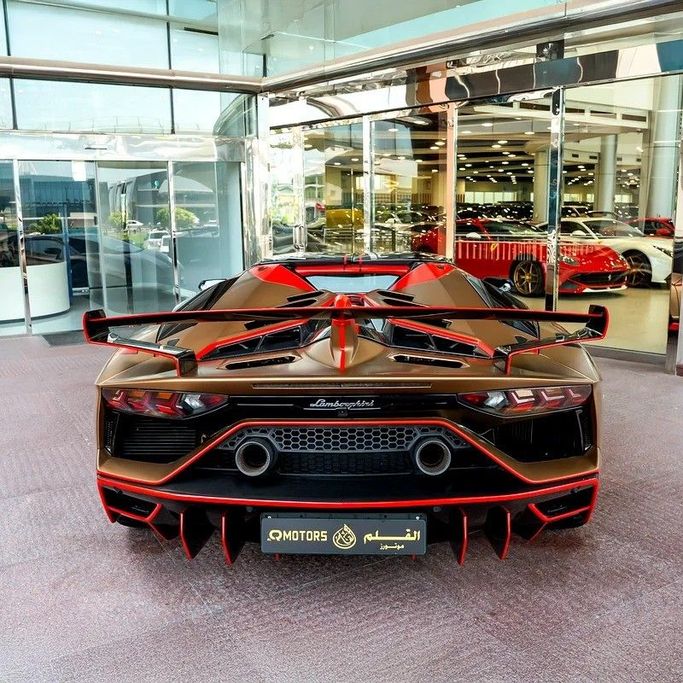 Подержанный Lamborghini Aventador SVJ I Рестайлинг, 6.5 л, 2020 в Дубае от Q Motors Бронзовый цвет. Корейская | AUTO.AE
