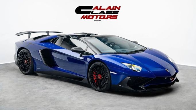 Подержанный Lamborghini Aventador LP750-4 Superveloce Roadster I, 6.5 л, 2016 в Дубае от Al Ain Class Motors Синий цвет. GCC | AUTO.AE