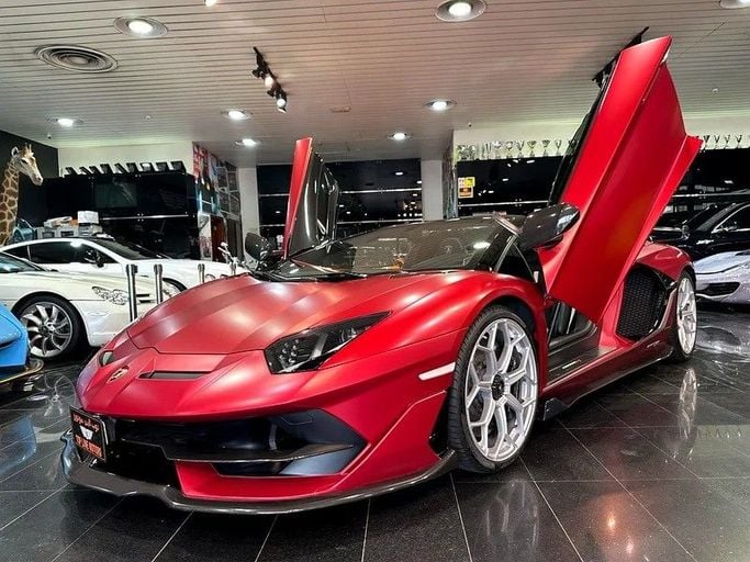 Подержанный Lamborghini Aventador SVJ I Рестайлинг, 6.5 л, 2020 в Дубае от Top Line Motors Красный цвет. GCC | AUTO.AE