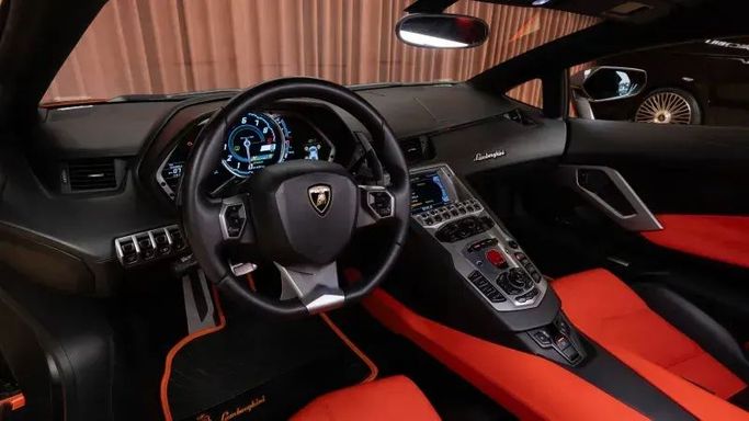 Подержанный Lamborghini Aventador LP700-4 I, 6.5 л, 2014 в Дубае от Automobili Motors Оранжевый цвет. GCC | AUTO.AE