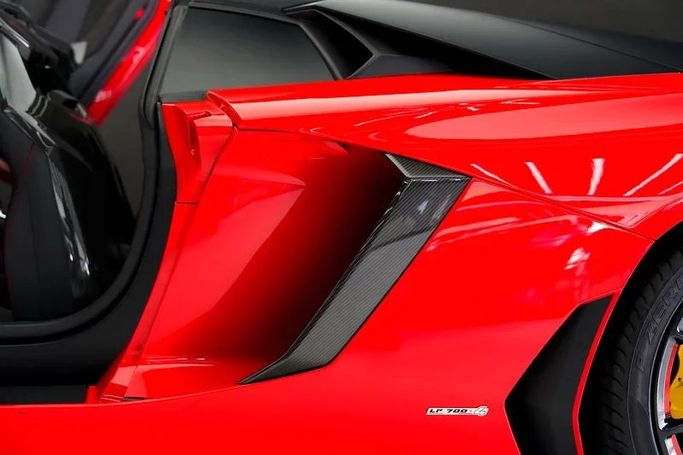 Подержанный Lamborghini Aventador LP700-4 I, 6.5 л, 2015 в Дубае от Exotic Cars Красный цвет. Other | AUTO.AE