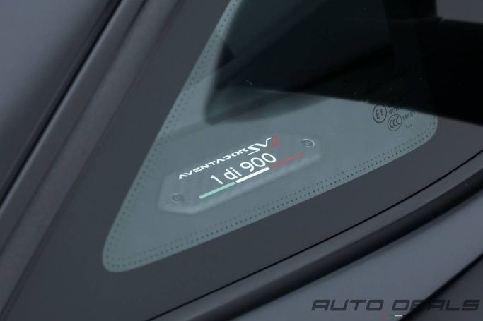 Подержанный Lamborghini Aventador SVJ I Рестайлинг, 6.5 л, 2019 в Дубае от AUTO DEALS Черный цвет. Европейская | AUTO.AE