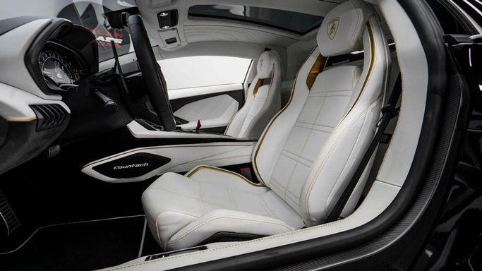 Новый Lamborghini Countach LPI 800-4, 6.5 л, 2022 в Дубае от Al Ain Class Motors Белый цвет. GCC | AUTO.AE