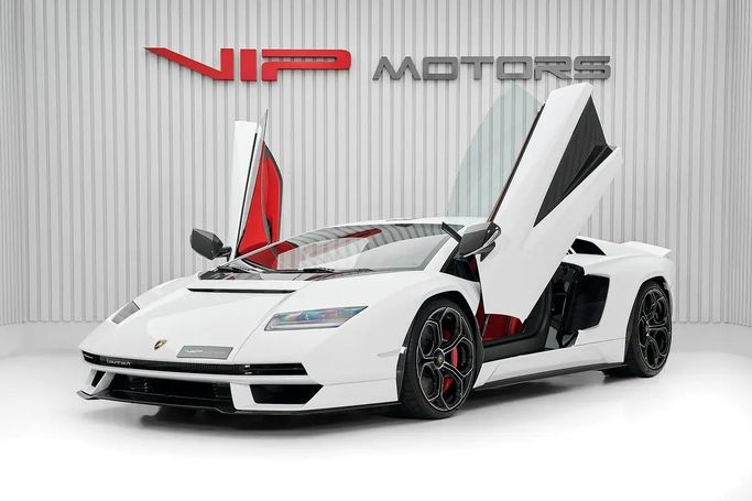 جديدة ⁦Lamborghini Countach LPI 800-4، 6.5 l، 2022⁩ في في الإمارات, دبي من VIP Motors، اللون أبيض. المواصفات الأوروبية | AUTO.AE | إعلان #288423