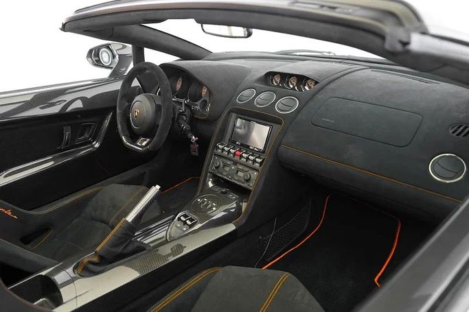 Подержанный Lamborghini Gallardo I Рестайлинг, 5.2 л, 2013 в Дубае от Exotic Cars Белый цвет. Other | AUTO.AE