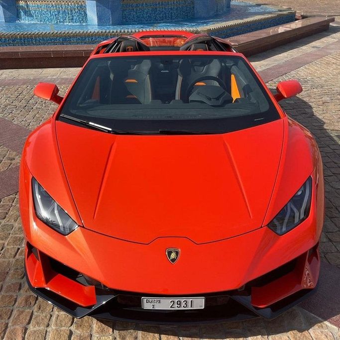 Lamborghini Huracán EVO RWD Spyder I Рестайлинг, 2022 родстер spyder спорт класса в Дубае от Sydney Rental Car красный цвет | AUTO.AE
