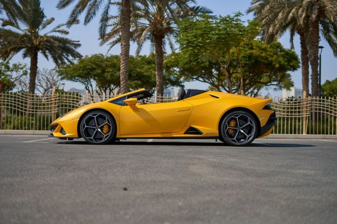 Lamborghini Huracán EVO Spyder I Facelift, 2024  roadster spyder for rent in Dubai by ACR DXB, yellow color | AUTO.AE