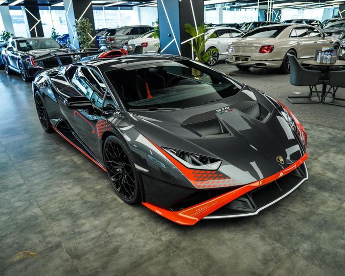 Новый Lamborghini Huracán STO I Рестайлинг, 5.2 л, 2022 в Дубае от Pearl Motors Черный цвет. Европейская | AUTO.AE