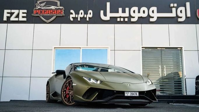 Подержанный Lamborghini Huracán EVO I Рестайлинг, 5.2 л, 2020 в Дубае от Pegasus Automobile Зеленый цвет. Европейская | AUTO.AE