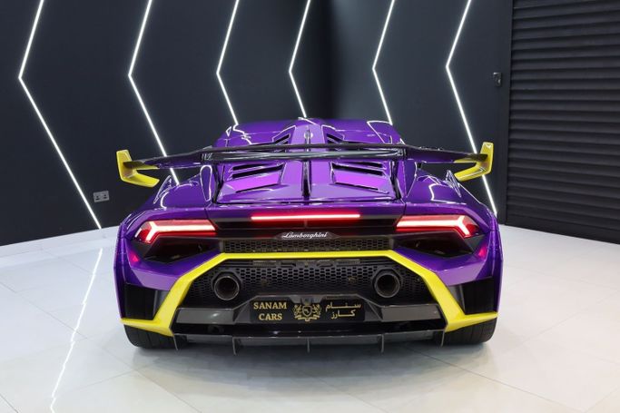 Used Lamborghini Huracán STO I Facelift, 5.2 l, 2022 in Dubai by Sanam Cars, Purple color. GCC Specs | AUTO.AE