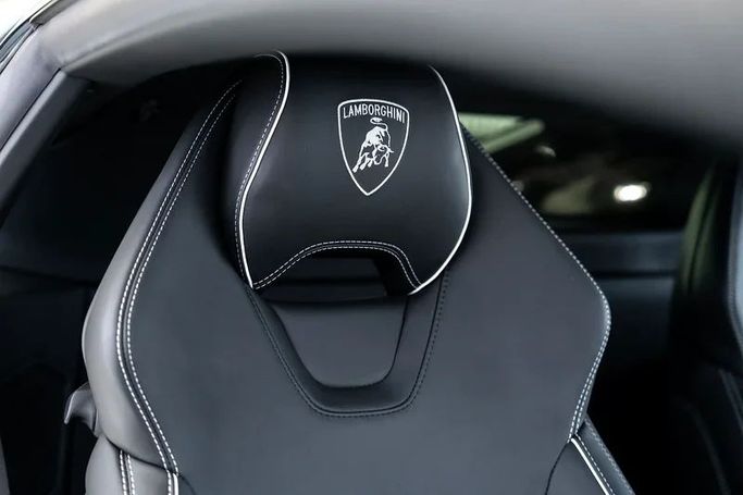 Подержанный Lamborghini Huracán EVO I Рестайлинг, 5.2 л, 2021 в Дубае от Exotic Cars Синий цвет. Other | AUTO.AE