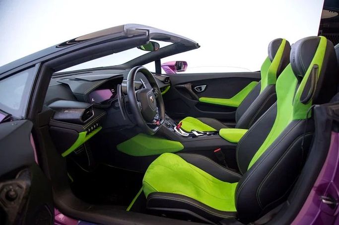 Подержанный Lamborghini Huracán I, 5.2 л, 2017 в Дубае от Exotic Cars Пурпурный цвет. Other | AUTO.AE