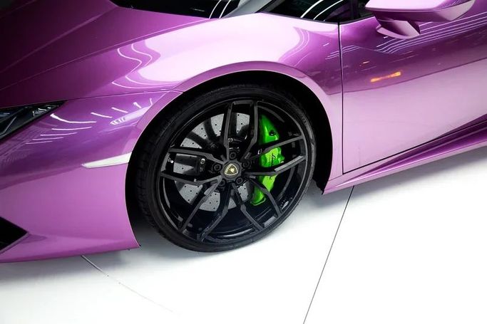 Подержанный Lamborghini Huracán I, 5.2 л, 2017 в Дубае от Exotic Cars Пурпурный цвет. Other | AUTO.AE