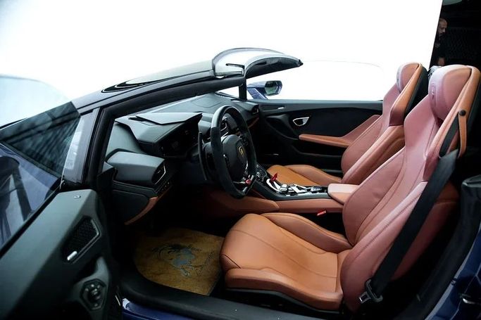 Подержанный Lamborghini Huracán I, 5.2 л, 2017 в Дубае от Exotic Cars Синий цвет. Other | AUTO.AE