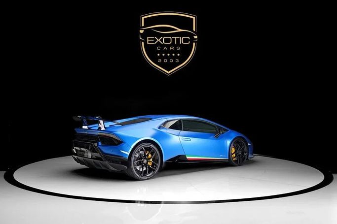 Подержанный Lamborghini Huracán EVO I Рестайлинг, 5.2 л, 2019 в Дубае от Exotic Cars Синий цвет. Other | AUTO.AE