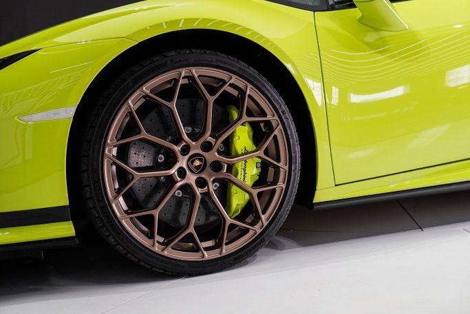 Used Lamborghini Huracán Tecnica I Facelift, 5.2 l, 2024 in Dubai by Exotic Cars, Green color. Other | AUTO.AE