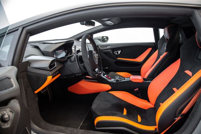 Used Lamborghini Huracán Tecnica I Facelift, 5.2 l, 2024 in Dubai by Exotic Cars, Grey color. GCC Specs | AUTO.AE