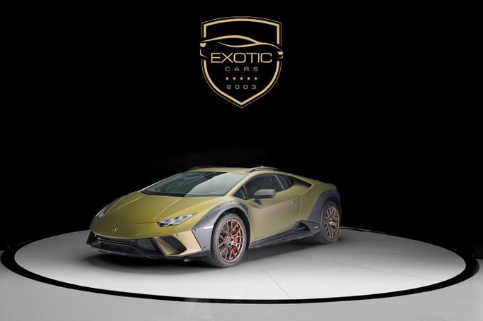 مستعملة Lamborghini Huracán Sterrato أنا شد الوجه, 5.2 l, 2024 في في دبي من Exotic Cars، اللون أخضر. أخرى | AUTO.AE