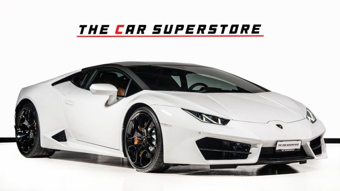 Подержанный Lamborghini Huracán I, 5.2 л, 2017 в Дубае от The Car Superstore Белый цвет. Японская | AUTO.AE