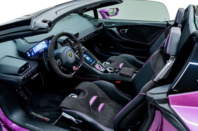 Новый Lamborghini Huracán EVO RWD Spyder I Рестайлинг, 5.2 л, 2024 в Дубае от PUPIL OF FATE MOTORS Пурпурный цвет. Европейская | AUTO.AE