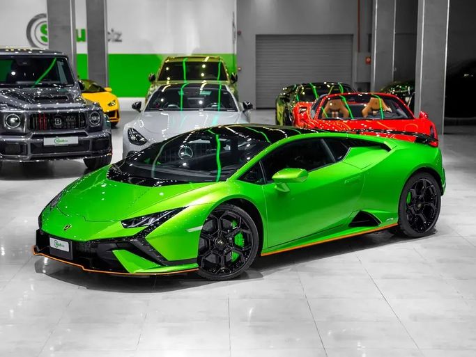 Подержанный Lamborghini Huracán Tecnica I Рестайлинг, 5.2 л, 2023 в Дубае от Stoub.biz Зеленый цвет. Other | AUTO.AE