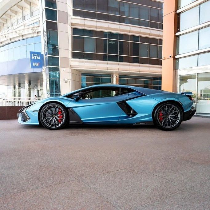 Новый Lamborghini Revuelto, 6.5 л, 2024 в Дубае от Q Motors Голубой цвет. GCC | AUTO.AE