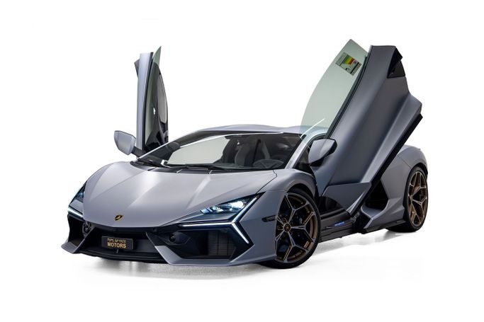 New Lamborghini Revuelto, 6.5 l, 2025 in Dubai by PUPIL OF FATE MOTORS, Silver color. GCC Specs | AUTO.AE