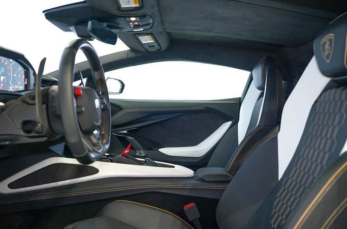 New Lamborghini Revuelto, 6.5 l, 2024 in Dubai by Exotic Cars, White color. GCC Specs | AUTO.AE