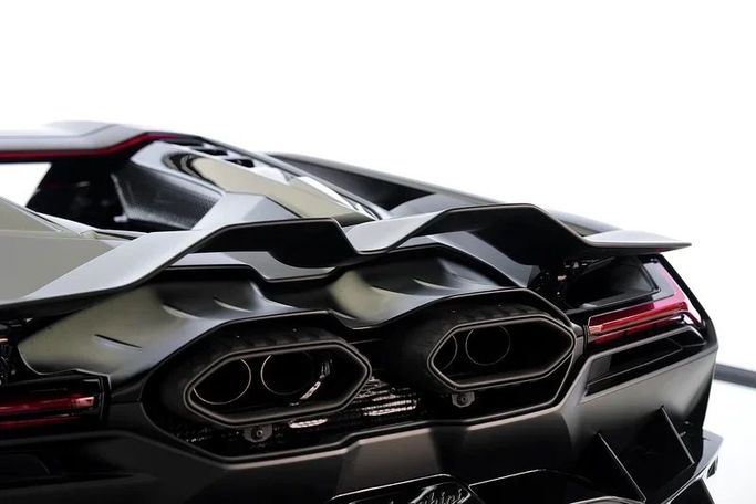 Used Lamborghini Revuelto, 6.5 l, 2024 in Dubai by Exotic Cars, Black color. Other | AUTO.AE