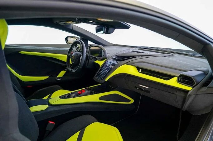 Новый Lamborghini Revuelto, 6.5 л, 2025 в Дубае от Exotic Cars Зеленый цвет. Other | AUTO.AE