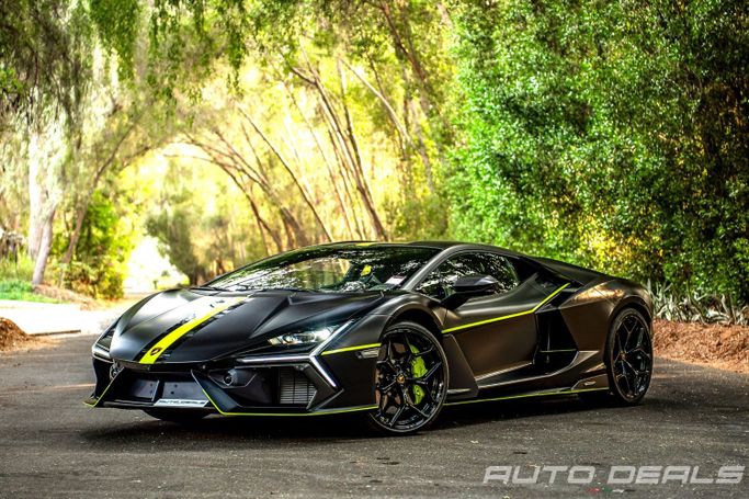 Новый Lamborghini Revuelto, 6.5 л, 2025 в Дубае от AUTO DEALS Черный цвет. Европейская | AUTO.AE