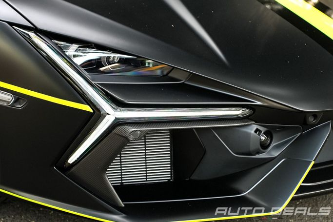 Новый Lamborghini Revuelto, 6.5 л, 2025 в Дубае от AUTO DEALS Черный цвет. Европейская | AUTO.AE