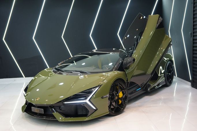 Used Lamborghini Revuelto, 6.5 l, 2025 in Dubai by Sanam Cars, Green color. GCC Specs | AUTO.AE | Listing #261017
